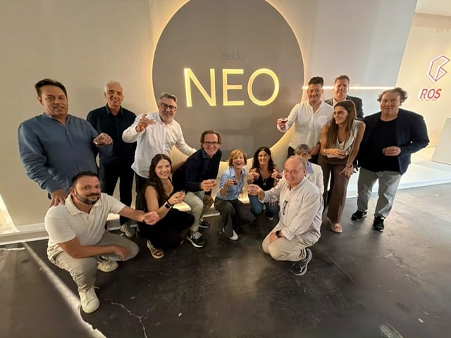 presentació delulu neo